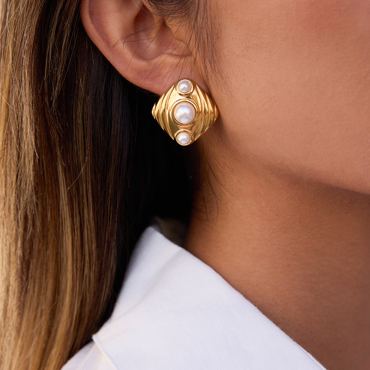 Isadora Earring - Pearl