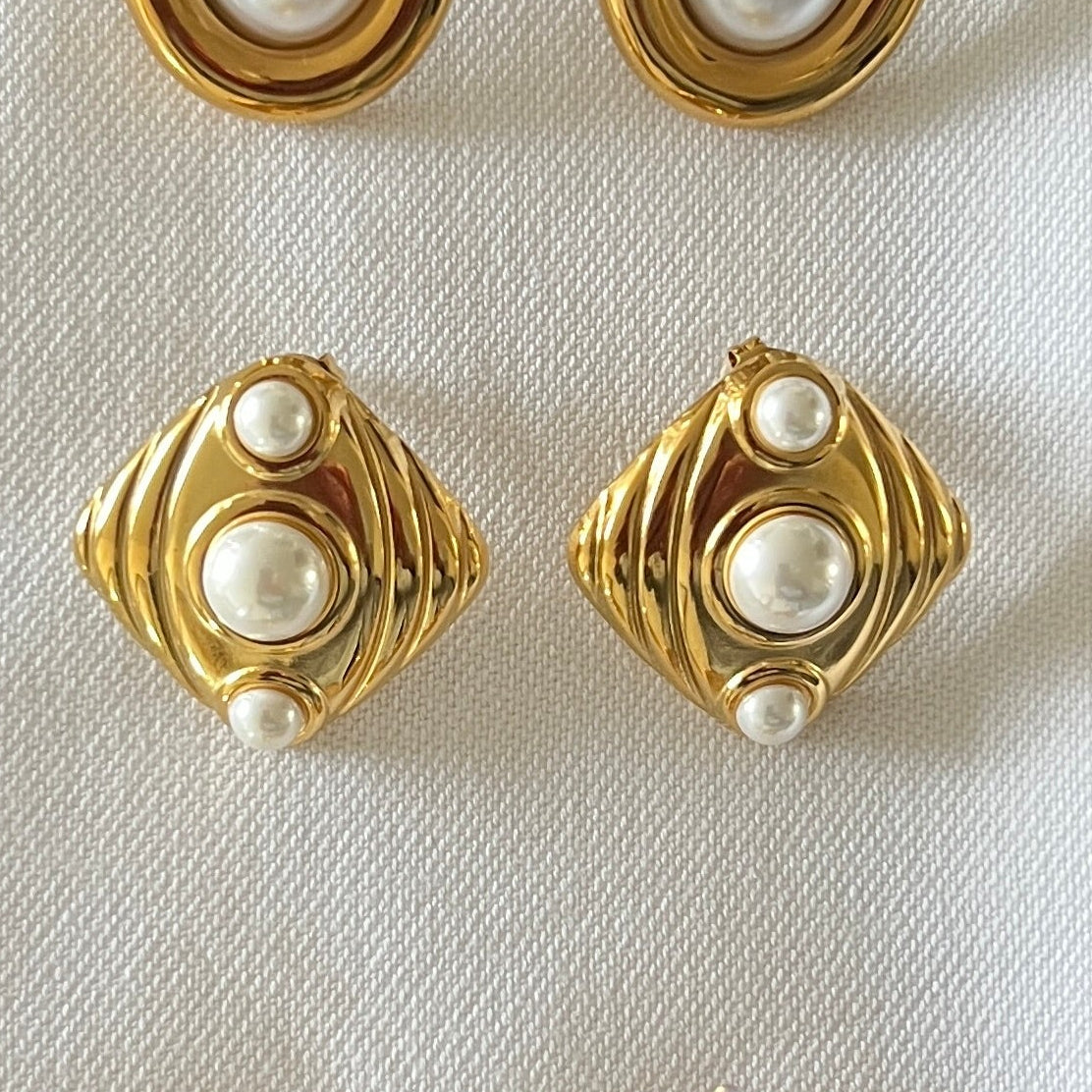 Isadora Earring - Pearl