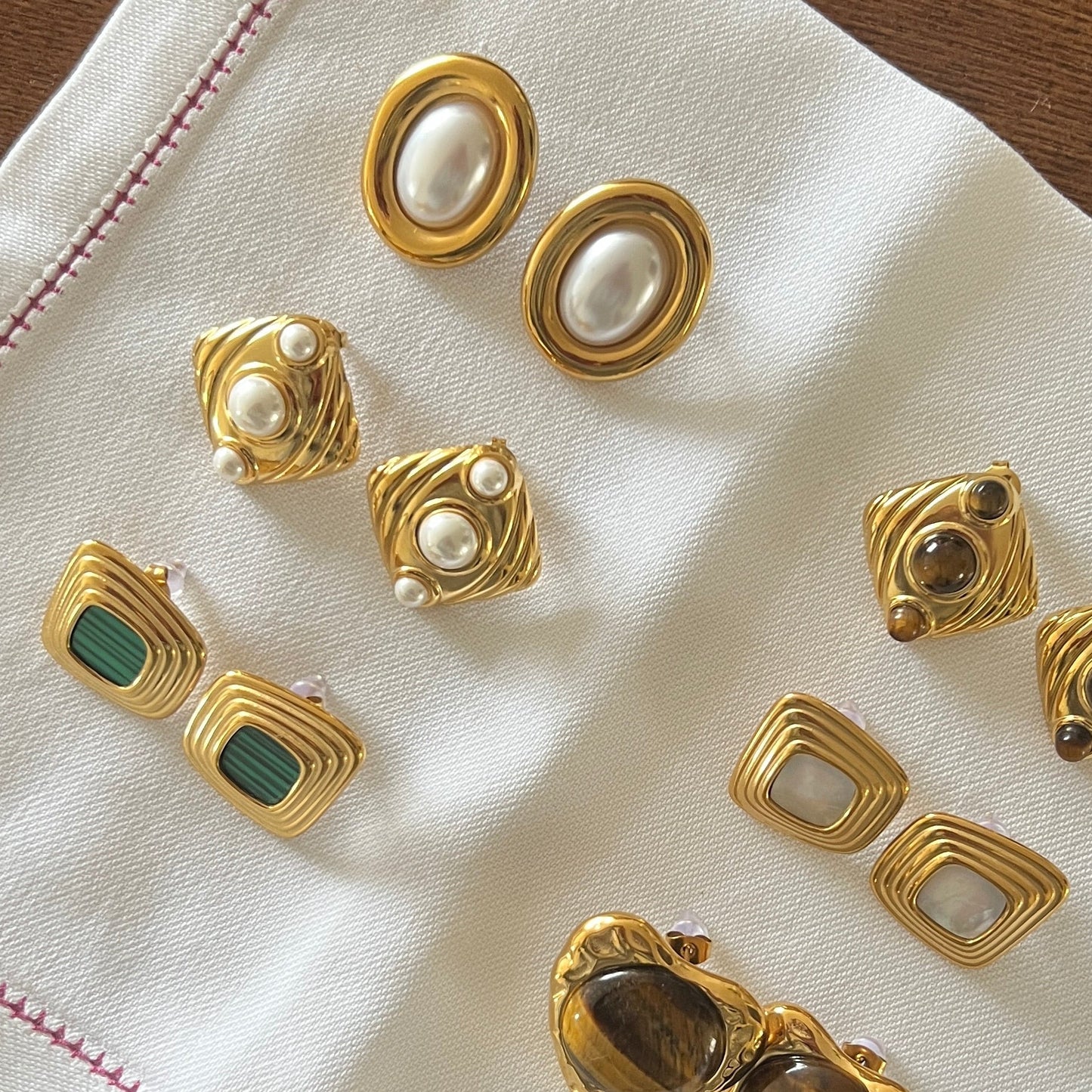 Isadora Earring - Pearl